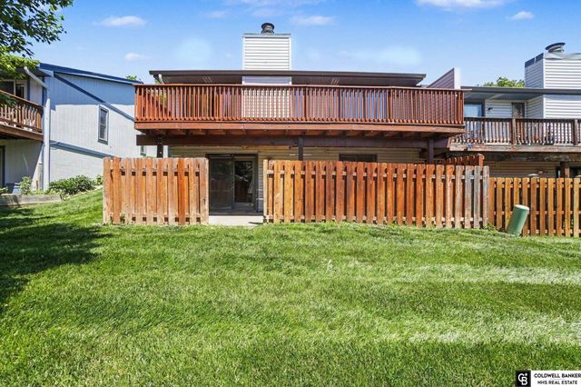 1858 N 93 Court, Omaha, NE 68114