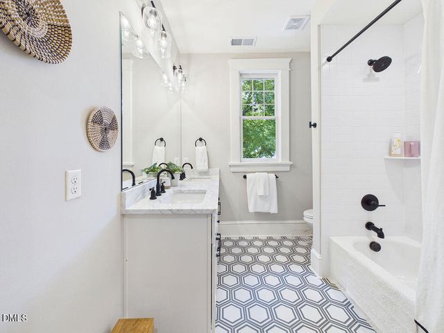106 E Trinity Avenue, Durham, NC 27701