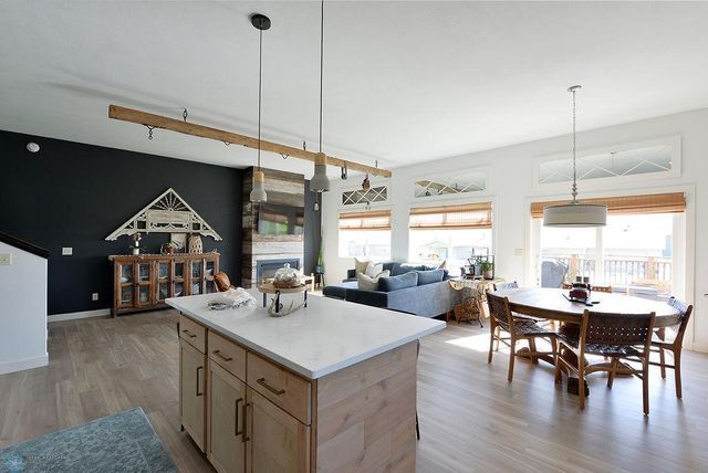 431 2nd Avenue S, Kindred, ND 58051