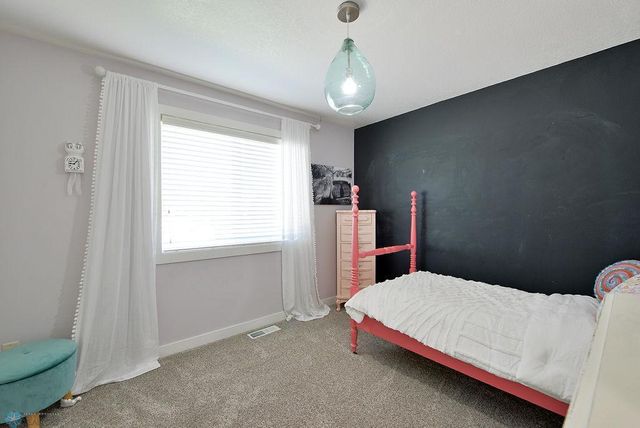 431 2nd Avenue S, Kindred, ND 58051
