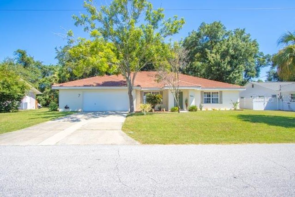 7 FEDERAL LANE, Palm Coast, FL 32137