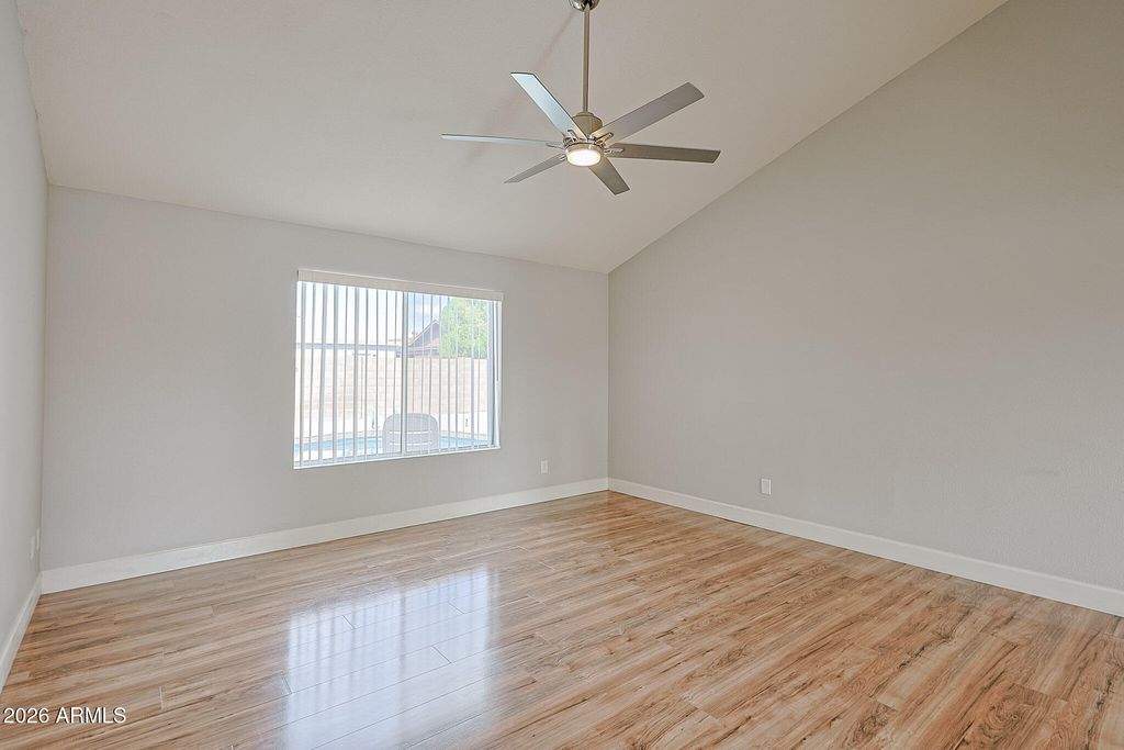 5622 W IRONWOOD Drive, Glendale, AZ 85302 — photo 5