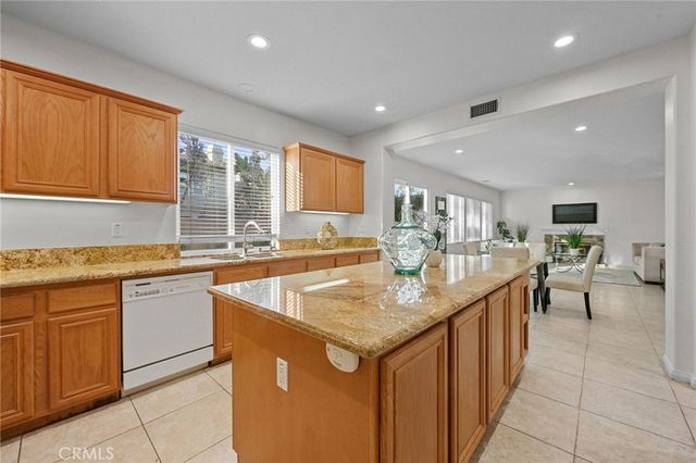 9 Preston, Irvine, CA 92618