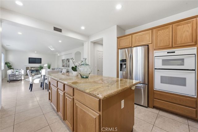 9 Preston, Irvine, CA 92618