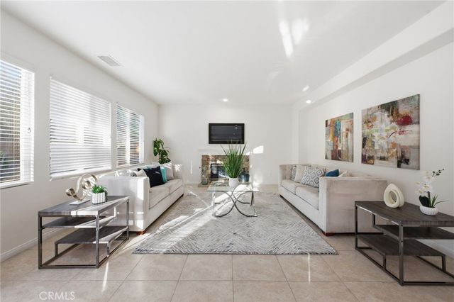 9 Preston, Irvine, CA 92618