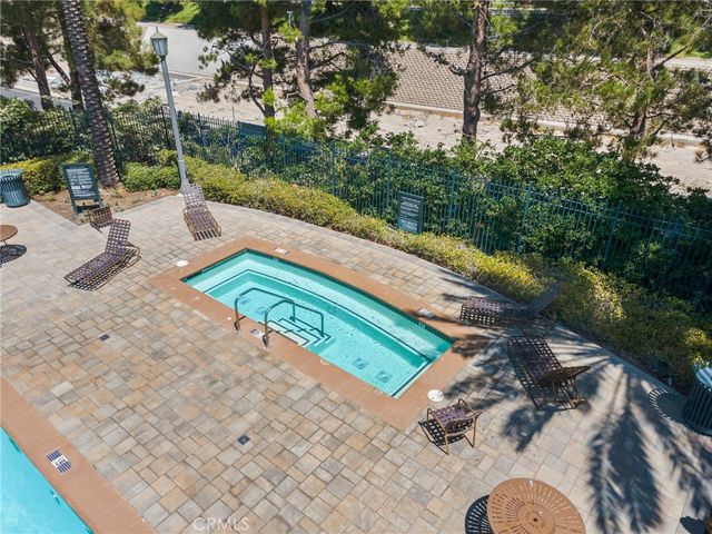 9 Preston, Irvine, CA 92618