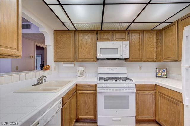 1751 East Reno Avenue 105, Las Vegas, NV 89119