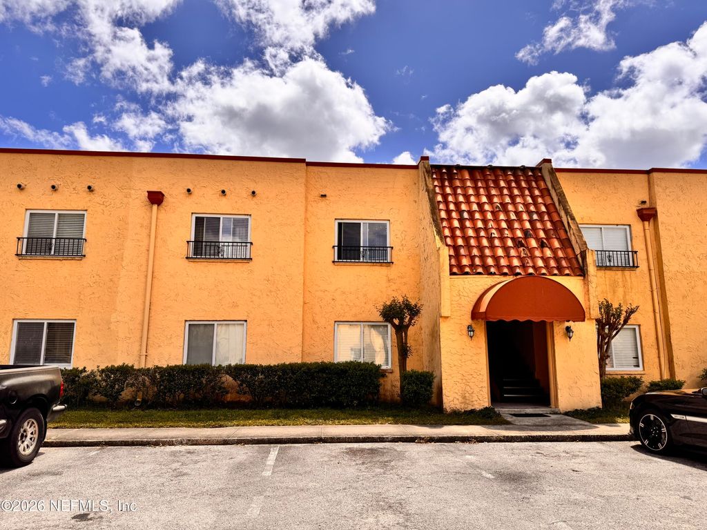 3916 CORRIDA Court 3, Jacksonville, FL 32217