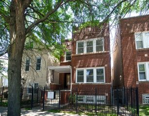 2837 N Central Park Avenue, Chicago, IL 60618