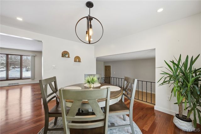 56 Deerchase Road, West Seneca, NY 14224