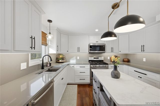 56 Deerchase Road, West Seneca, NY 14224