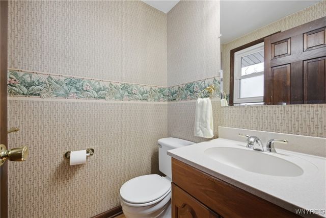 56 Deerchase Road, West Seneca, NY 14224