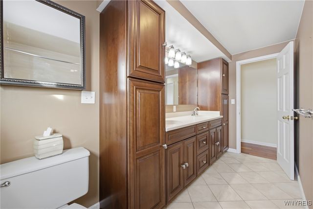 56 Deerchase Road, West Seneca, NY 14224