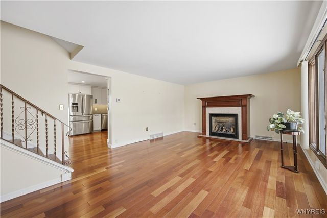 56 Deerchase Road, West Seneca, NY 14224