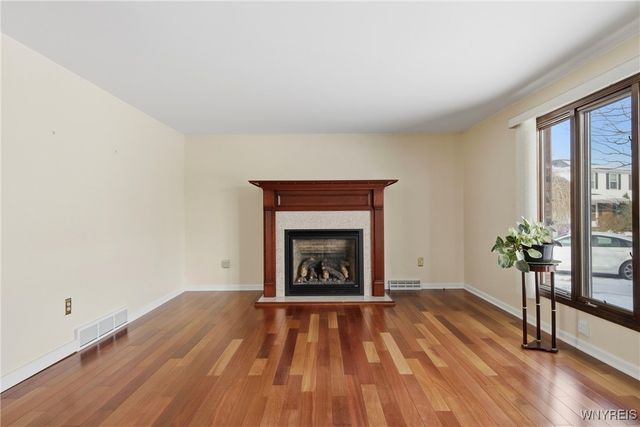 56 Deerchase Road, West Seneca, NY 14224