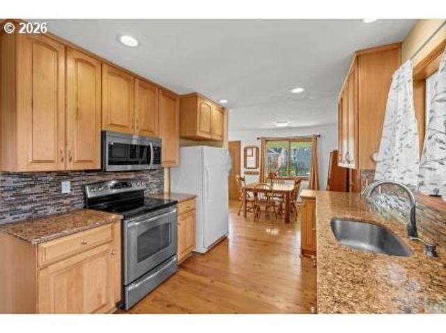 1607 23RD Ave, Forest Grove, OR 97116