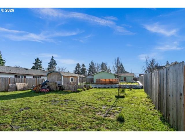 1607 23RD Ave, Forest Grove, OR 97116