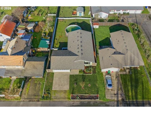 1607 23RD Ave, Forest Grove, OR 97116