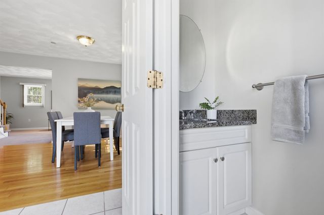 252 Albion St 24, Wakefield, MA 01880