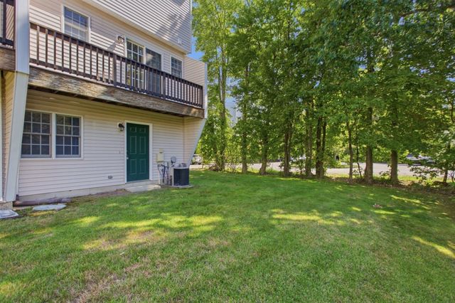 252 Albion St 24, Wakefield, MA 01880