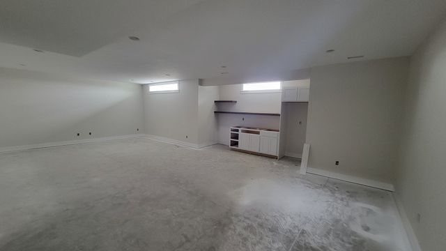 1911 NE Pine Lake Circle, Ankeny, IA 50021