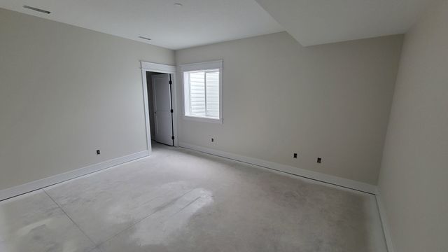 1911 NE Pine Lake Circle, Ankeny, IA 50021