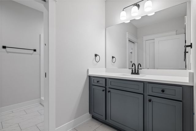 1911 NE Pine Lake Circle, Ankeny, IA 50021
