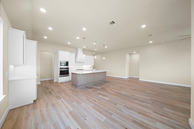 14915 Lake Par Circle, Willis, TX 77318