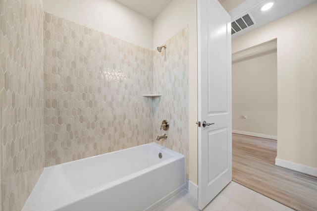 14915 Lake Par Circle, Willis, TX 77318