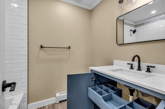 15 Roxton Place, Toms River, NJ 08757