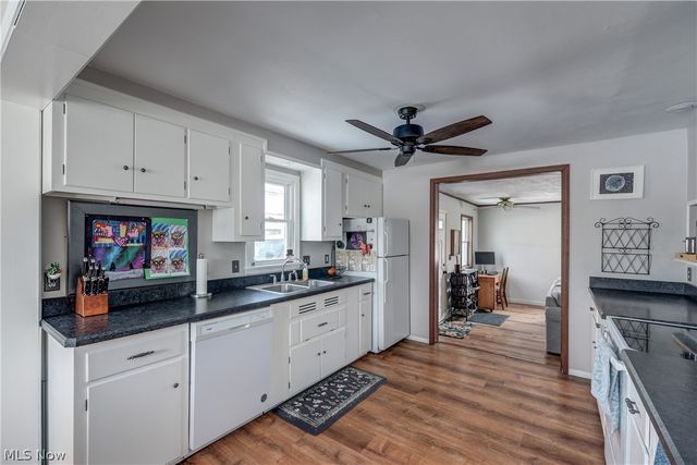 147 Englewood Drive, Avon Lake, OH 44012