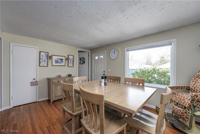 147 Englewood Drive, Avon Lake, OH 44012