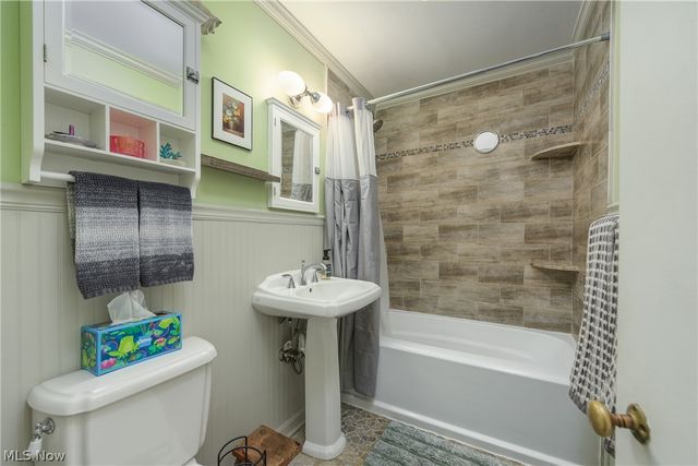 147 Englewood Drive, Avon Lake, OH 44012