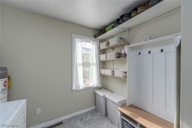 147 Englewood Drive, Avon Lake, OH 44012