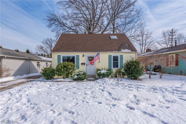 147 Englewood Drive, Avon Lake, OH 44012