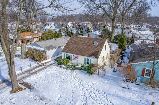 147 Englewood Drive, Avon Lake, OH 44012