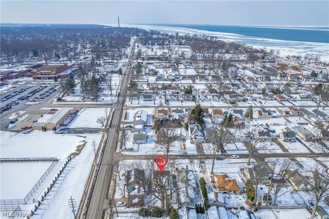 147 Englewood Drive, Avon Lake, OH 44012