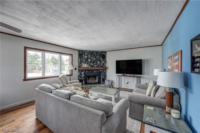 147 Englewood Drive, Avon Lake, OH 44012