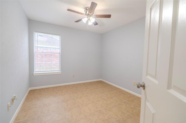 13710 Sablegarden Lane, Houston, TX 77014