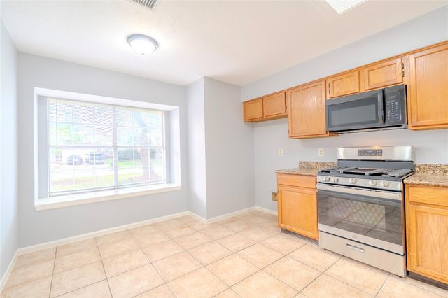 13710 Sablegarden Lane, Houston, TX 77014