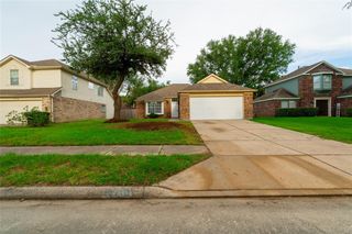 13710 Sablegarden Lane, Houston, TX 77014