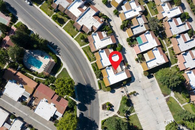 1915 W Santa Ana Avenue, Fresno, CA 93705