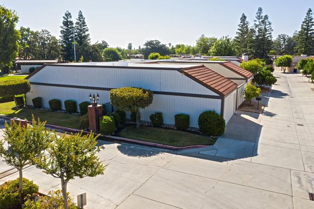 1915 W Santa Ana Avenue, Fresno, CA 93705