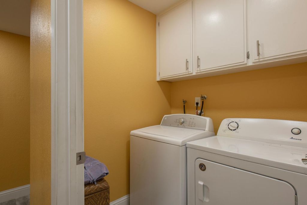 Image 15 of property listing at 1915 W Santa Ana Avenue, Fresno, CA 93705