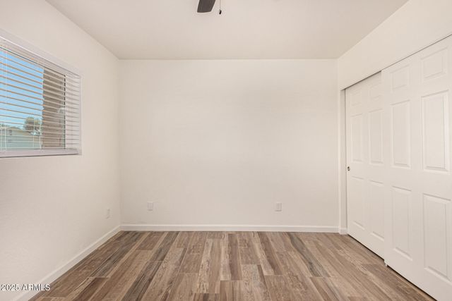 5926 W ROSE Lane A, Glendale, AZ 85301