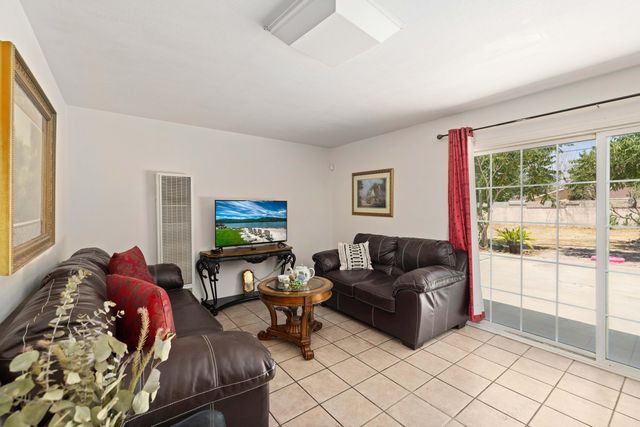 38614 Puerta Avenue, Palmdale, CA 93550