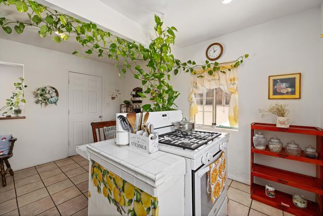 38614 Puerta Avenue, Palmdale, CA 93550