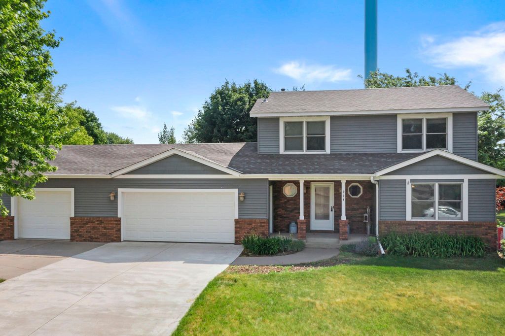 224 Minnesota Avenue S, Vermillion, MN 55085 — exterior