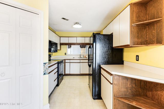 3012 Remington Drive, Wilmington, NC 28405