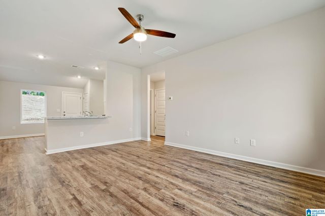 609 KLYNES DRIVE, Calera, AL 35040